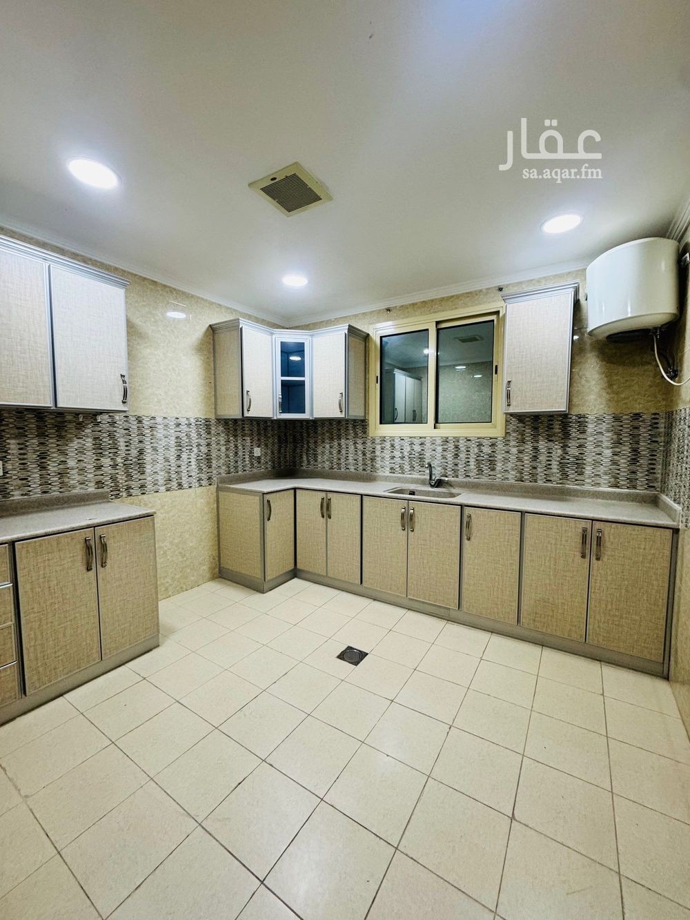4 bedroom apartment in Al Fardus, Eastern Province 5