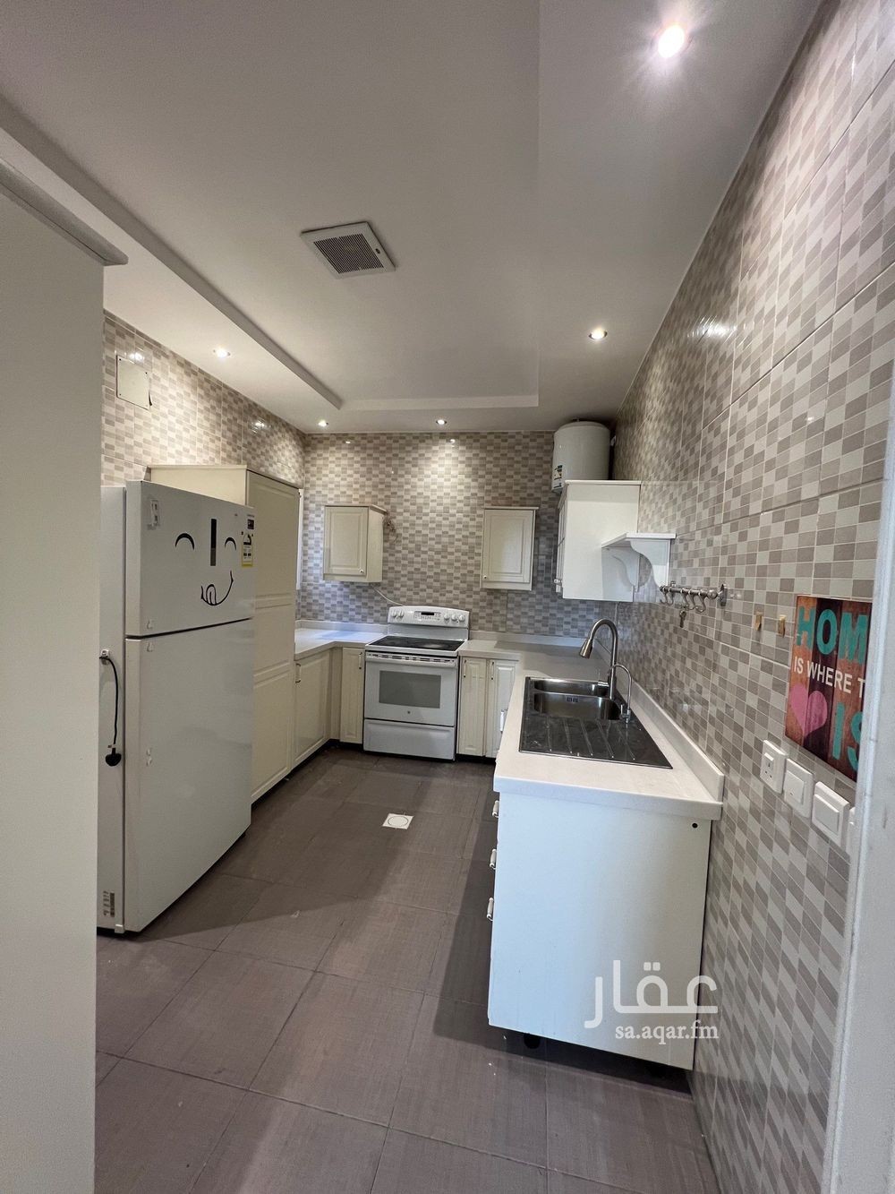 3 bedroom apartment in Al Malqa, Riyadh 17