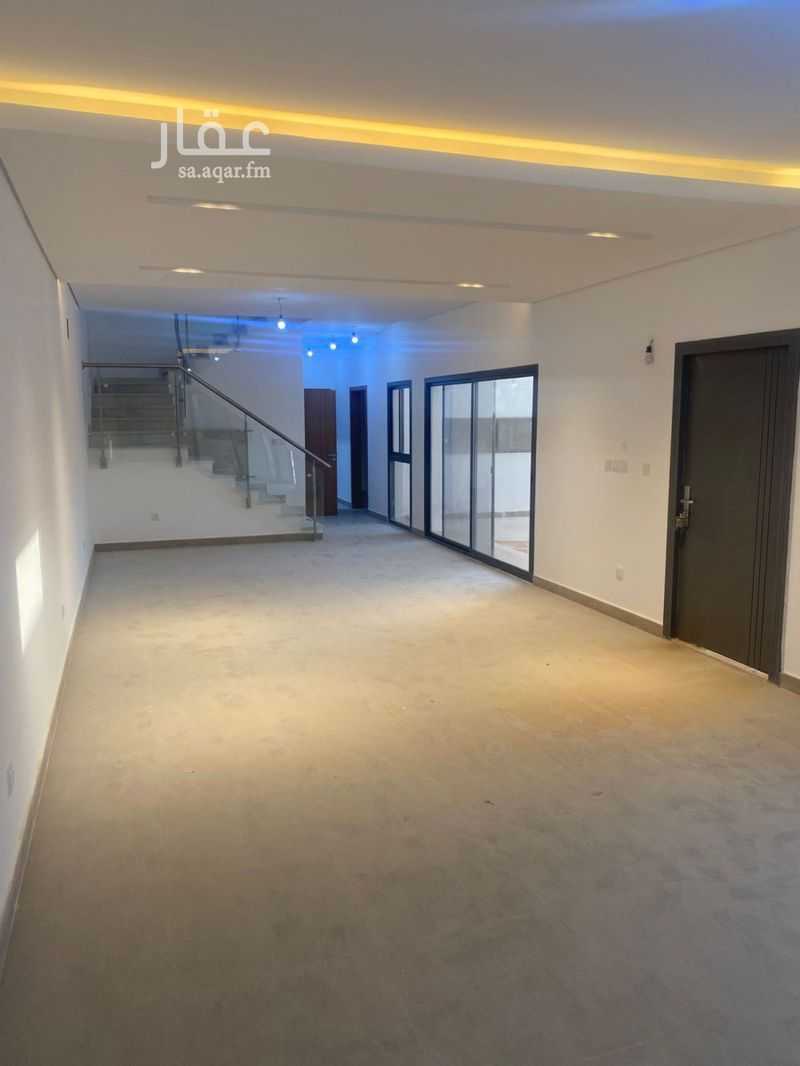 8 bedroom villa in Riyadh 15