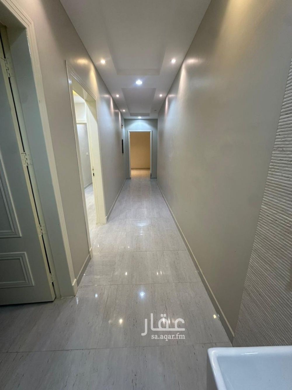 4 bedroom apartment in Riyadh 4