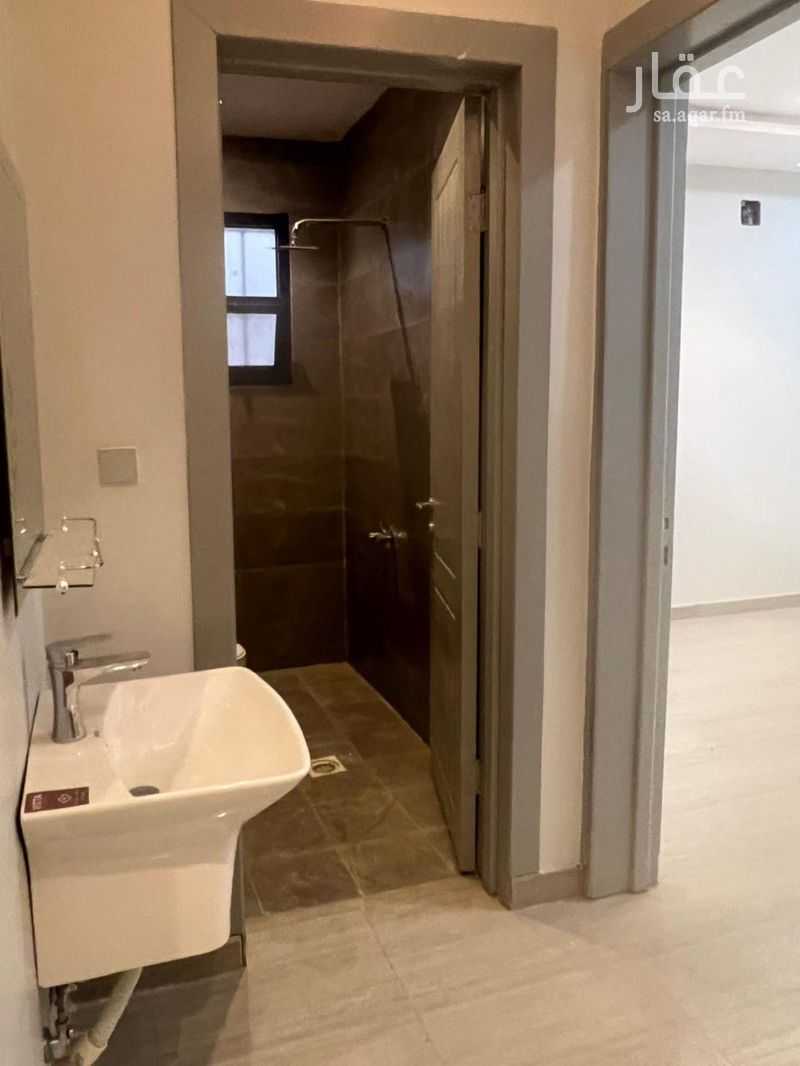 7 bedroom villa in Riyadh 18