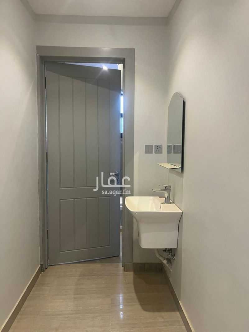 7 bedroom villa in Riyadh 9