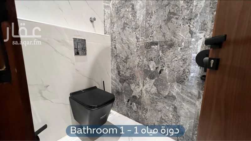 4 bedroom apartment in Al Mahdiyyah, Riyadh 6
