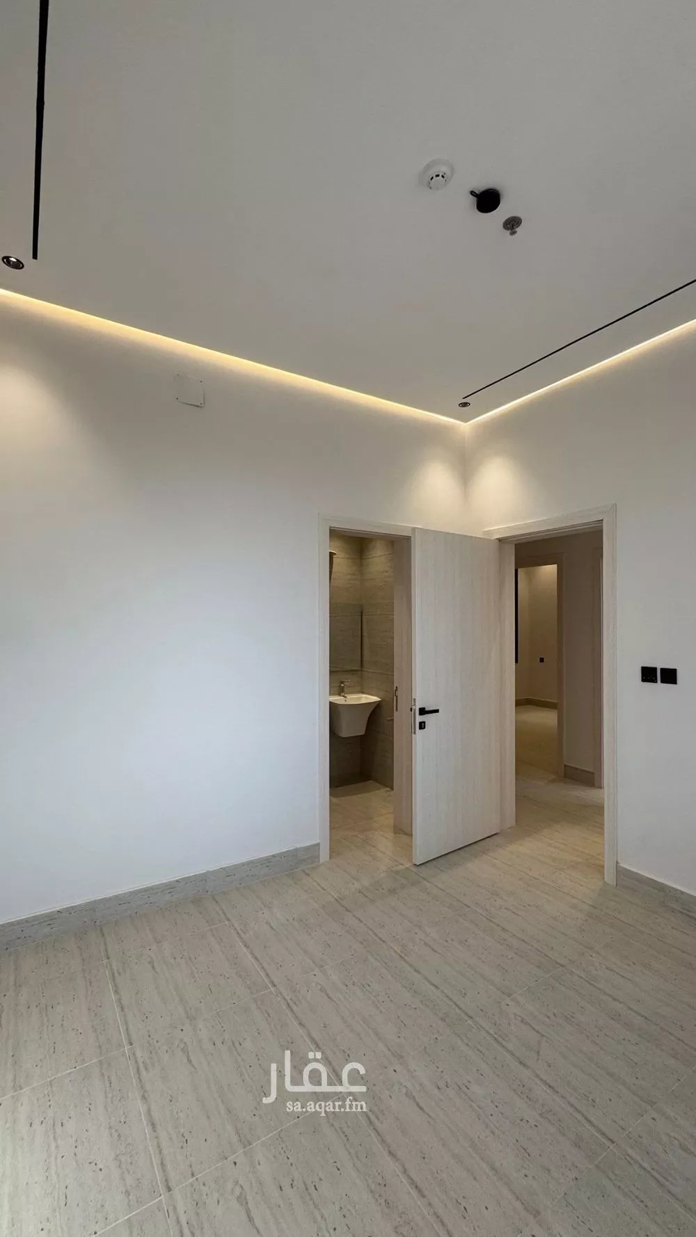 5 bedroom apartment in Riyadh 20