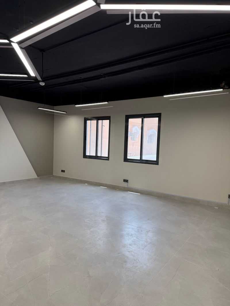 16 bedroom building in Abdullah Fuad, Eastern Province 11