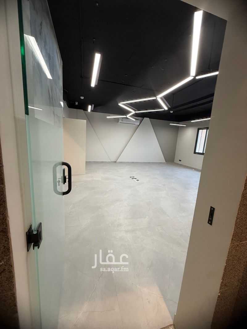 16 bedroom building in Abdullah Fuad, Eastern Province 9