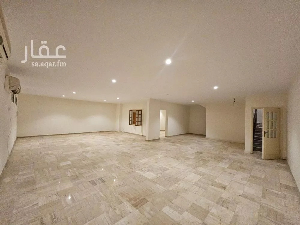 5 bedroom villa in Jeddah 12
