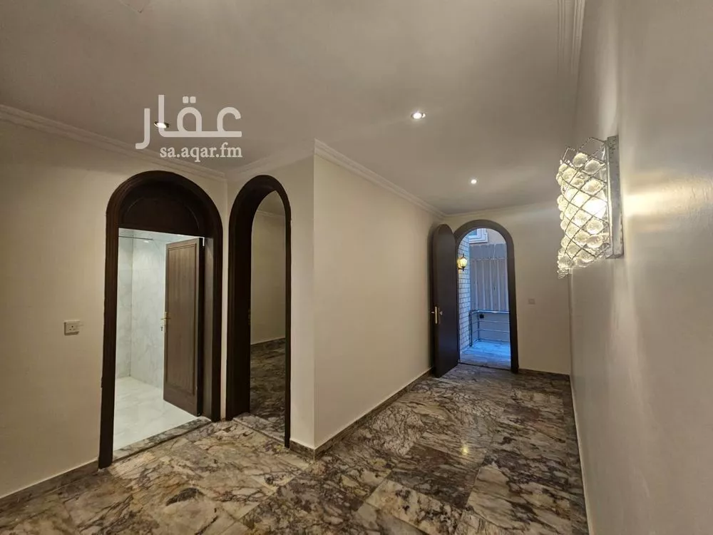 5 bedroom villa in Jeddah 7