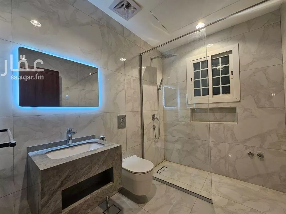5 bedroom villa in Jeddah 9