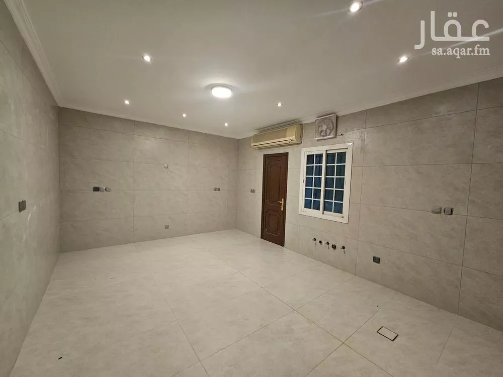 5 bedroom villa in Jeddah 10