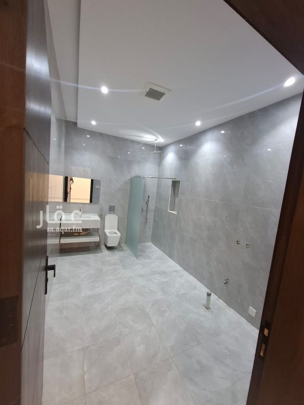 5 bedroom villa in Al Sawari, Jeddah 9