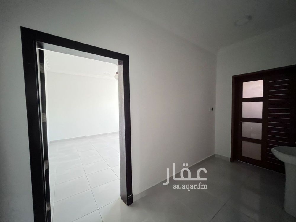 4 bedroom apartment in Riyadh 4