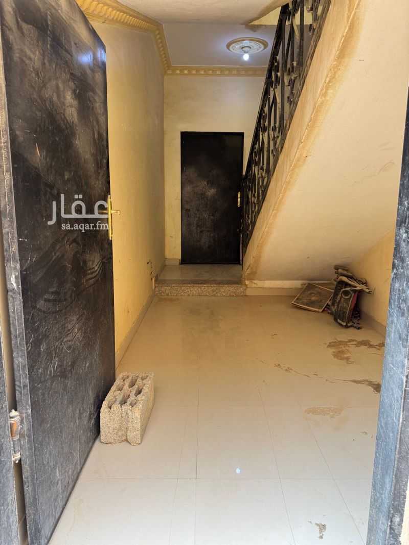 6 bedroom villa in Al Ghnamiah, Riyadh 4