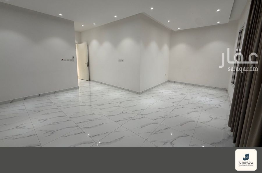 5 bedroom villa in Al Aqiq, Eastern Province 12