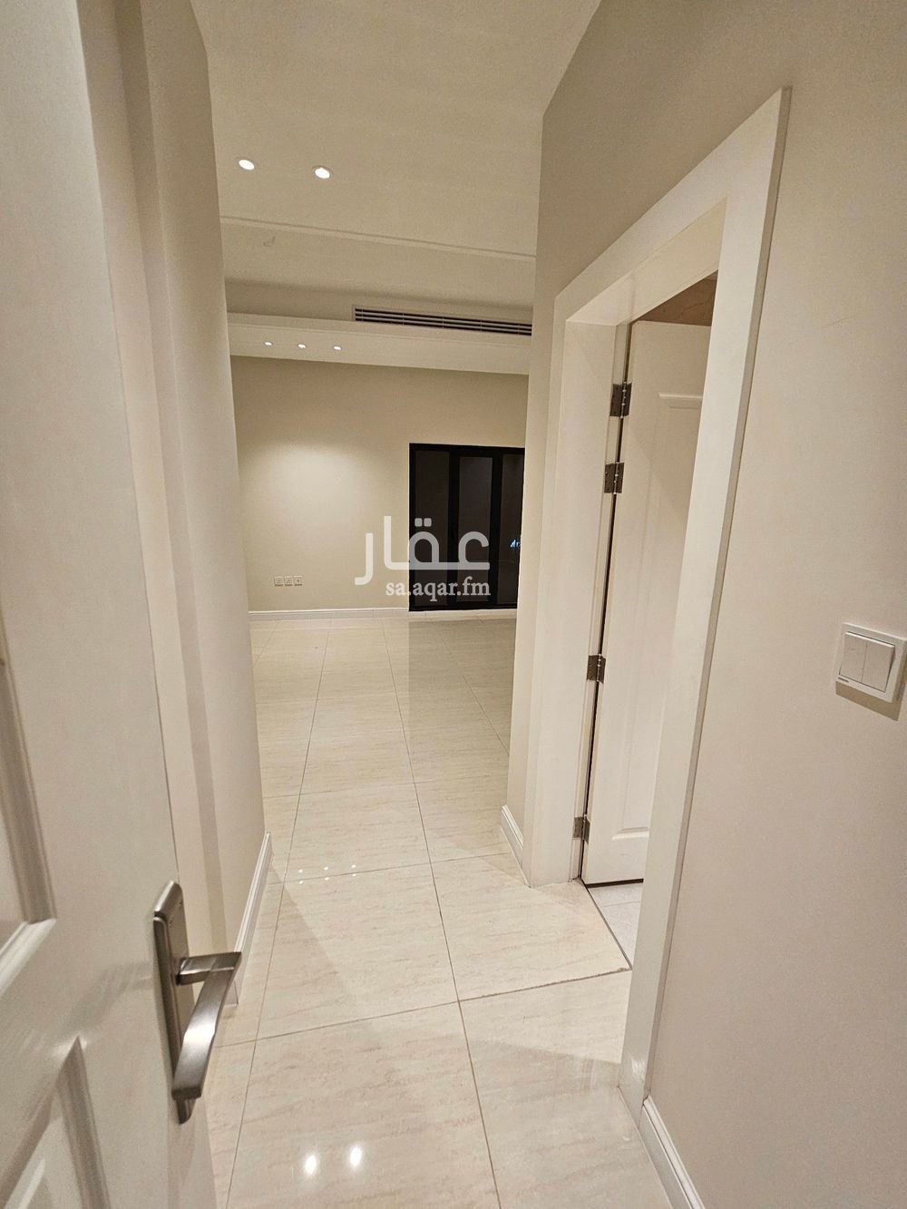 5 bedroom villa in Al Rakah Ash Shamaliyah, Eastern Province 12