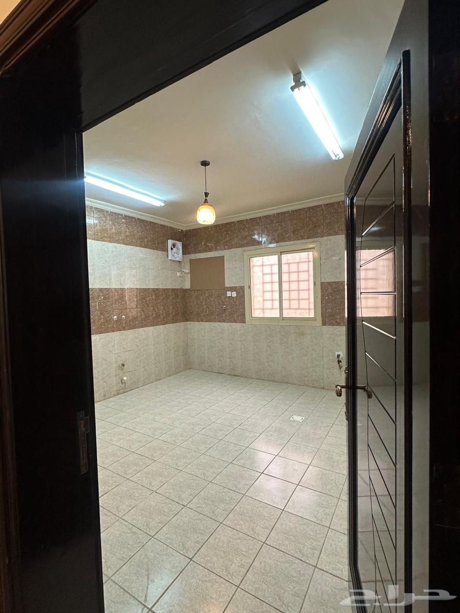 3 bedroom apartment in Al Salam, Madinah 10