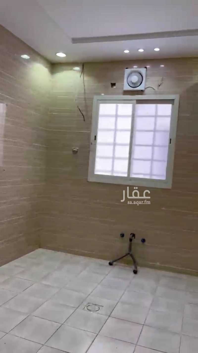 4 bedroom apartment in Al Rimal, Riyadh 10