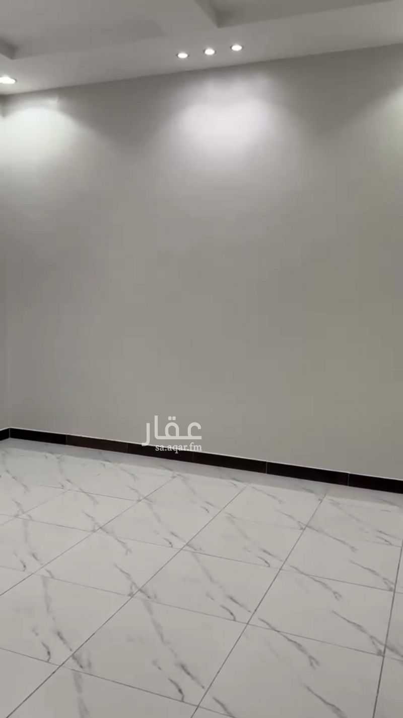 4 bedroom apartment in Al Rimal, Riyadh 14