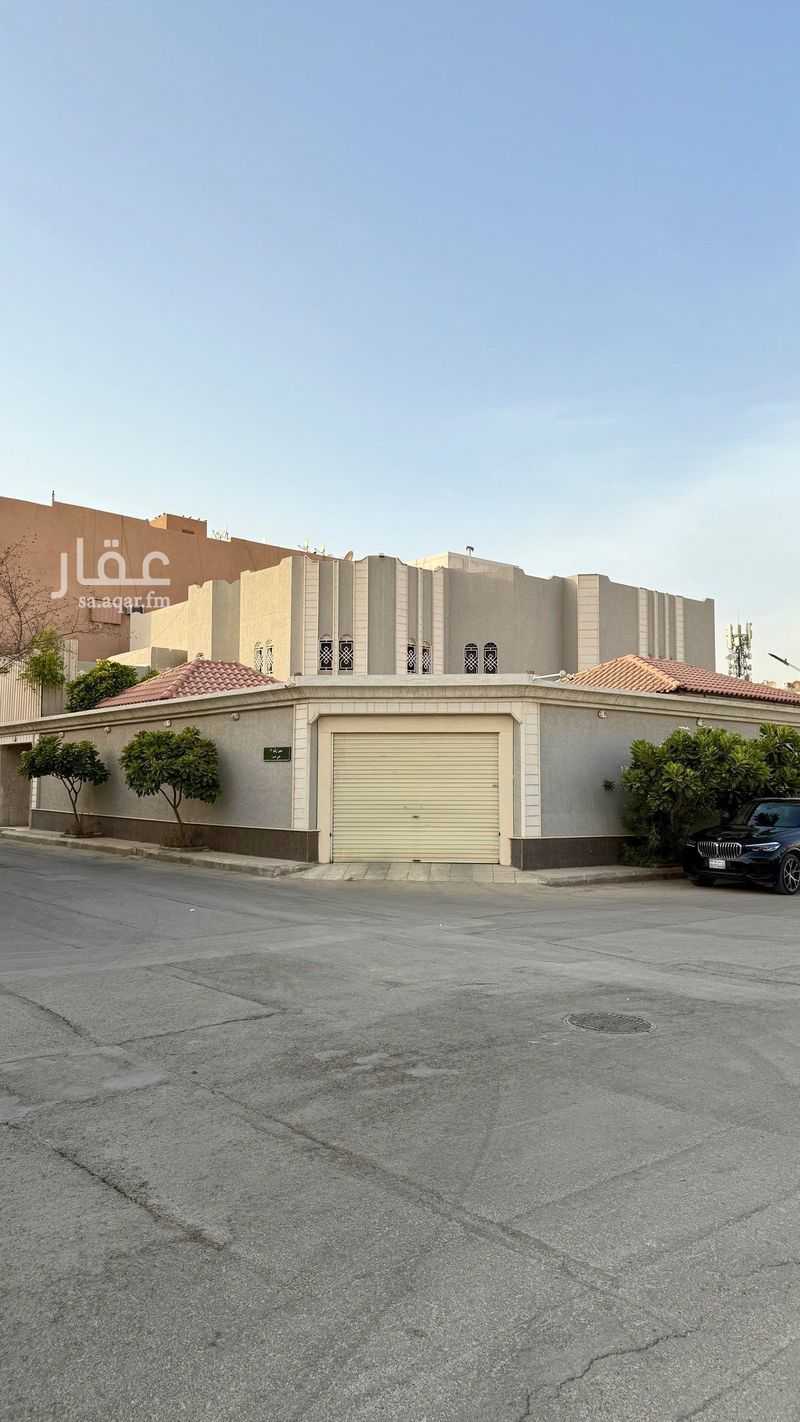 5 bedroom villa in Shubra, Riyadh 7