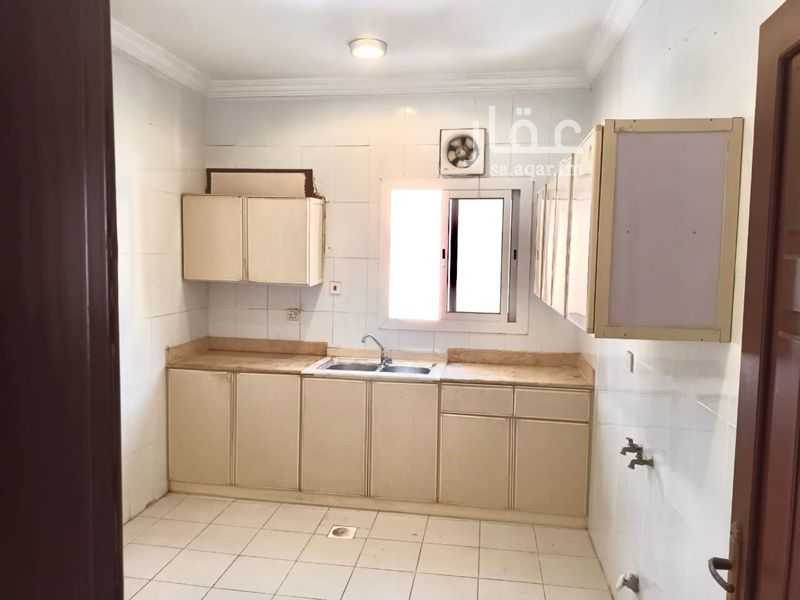 3 bedroom apartment in Al Wurud, Jeddah 8