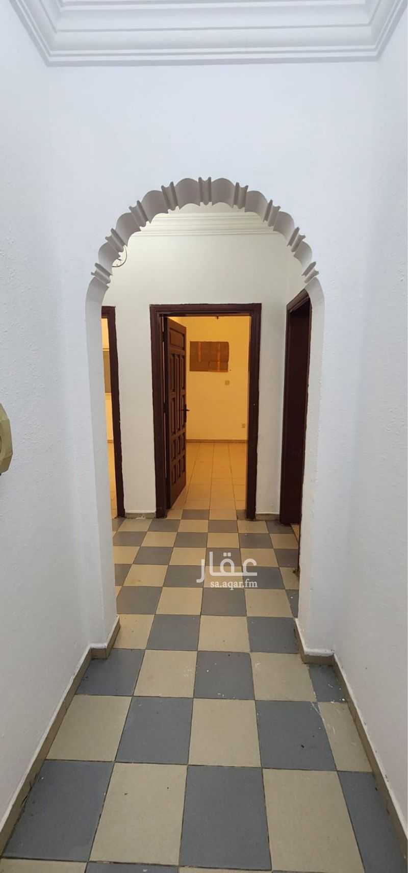 3 bedroom apartment in Al Sharafiyah, Jeddah 4
