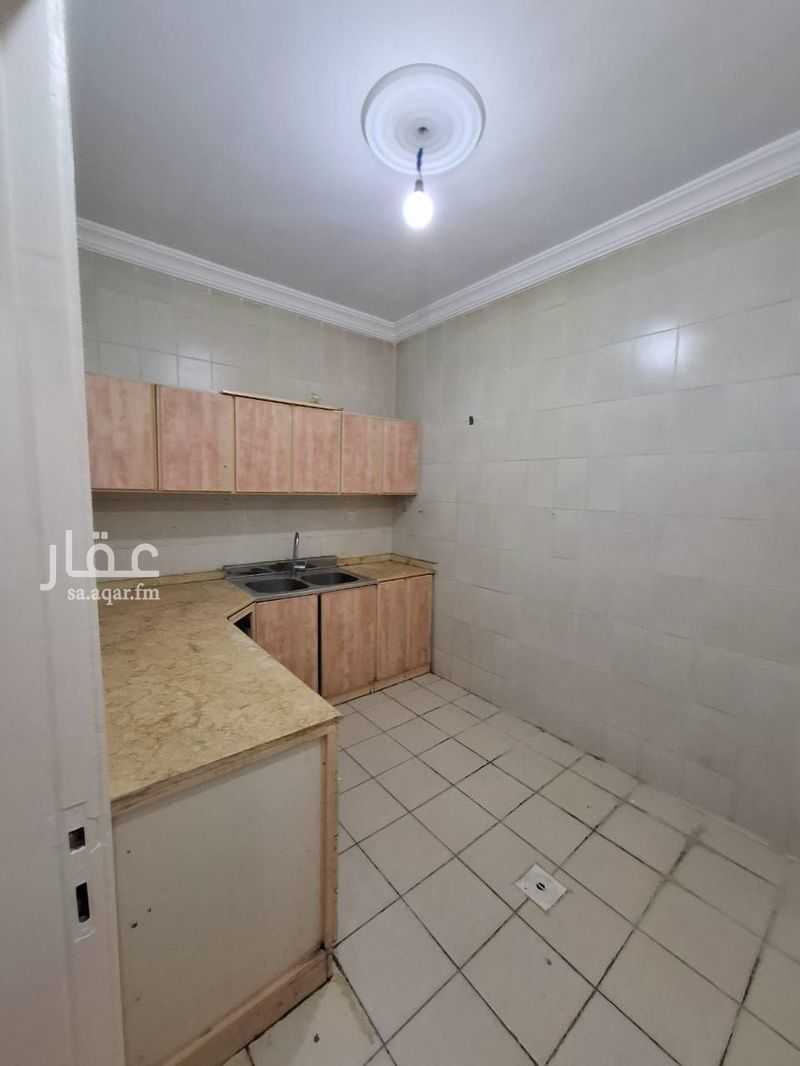 4 bedroom apartment in Al Safaa, Jeddah 12