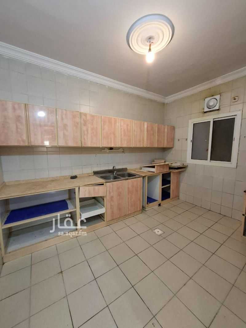 4 bedroom apartment in Al Safaa, Jeddah 6