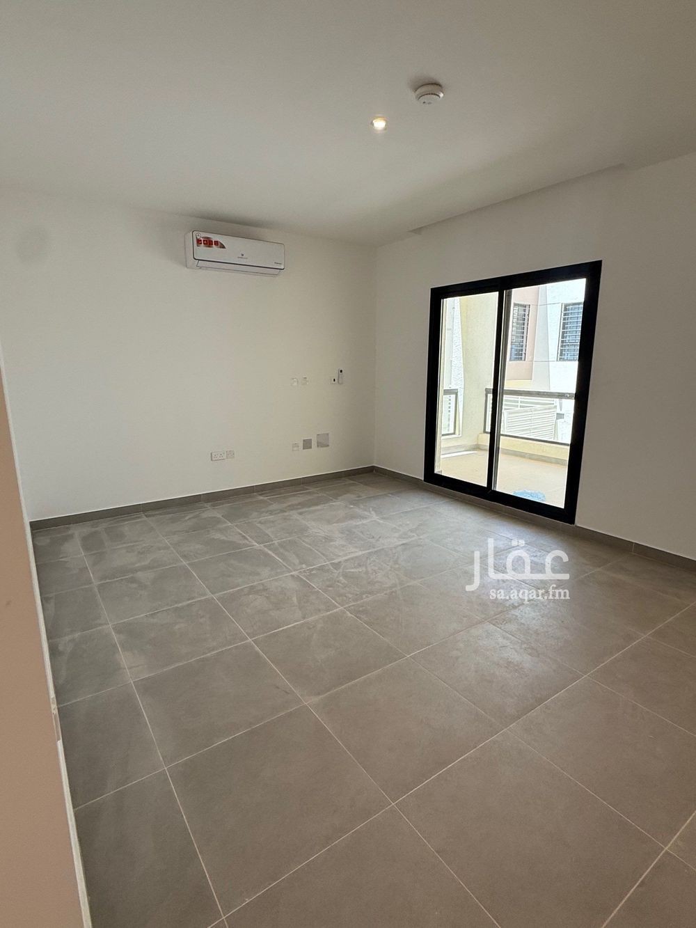 4 bedroom villa in Riyadh 15