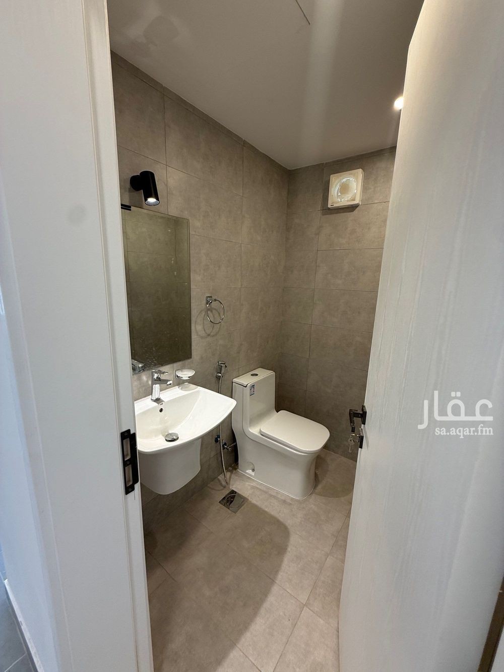 4 bedroom villa in Riyadh 18