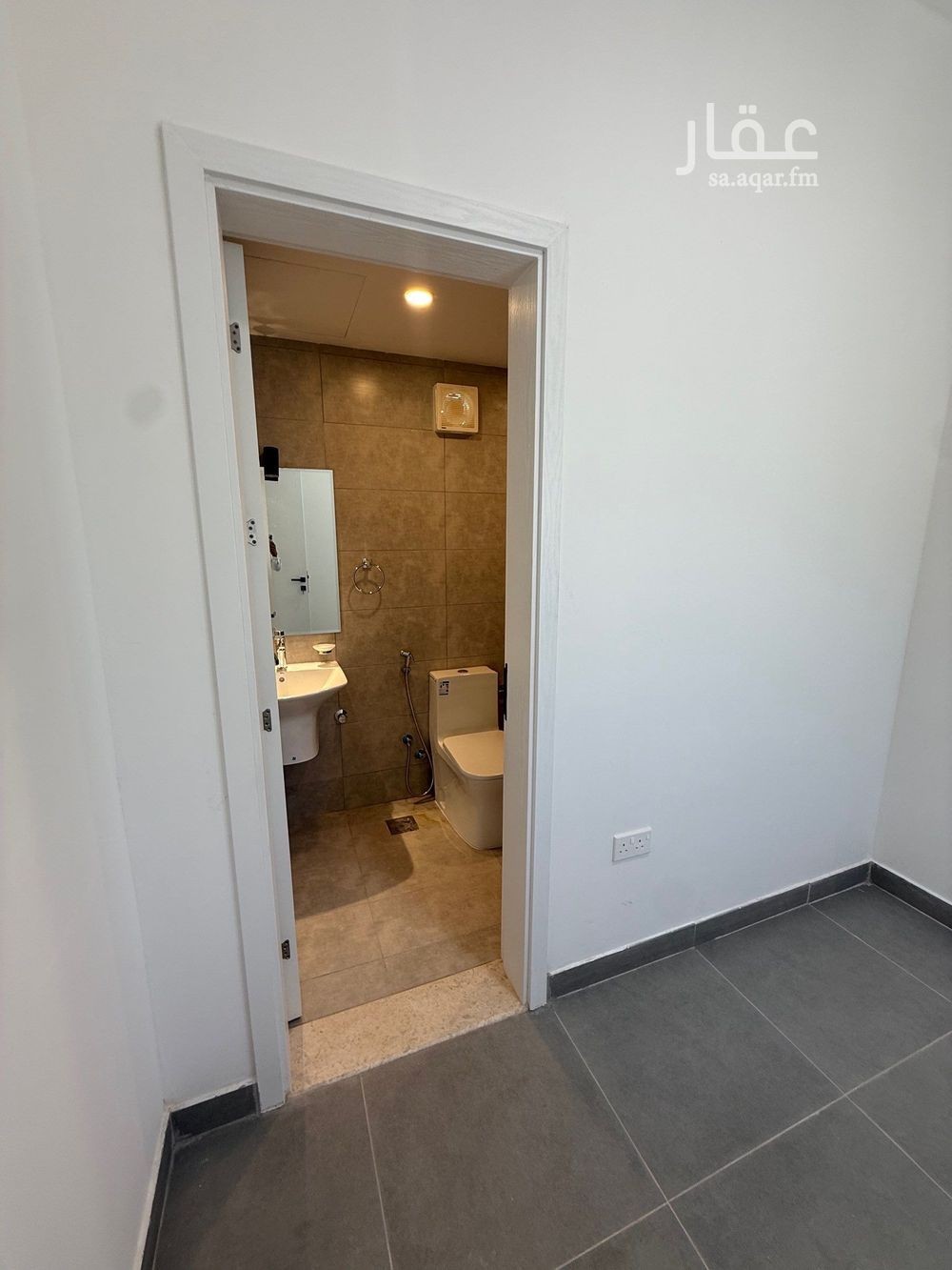 4 bedroom villa in Riyadh 25