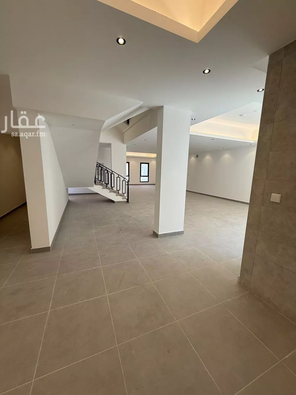 4 bedroom villa in Riyadh 11