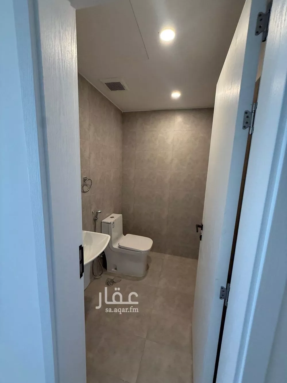 4 bedroom villa in Riyadh 29
