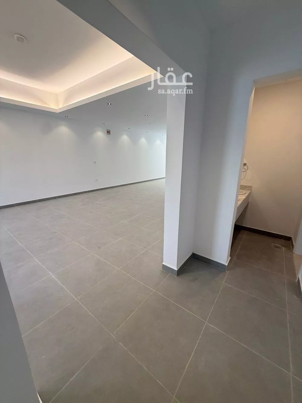 4 bedroom villa in Riyadh 4