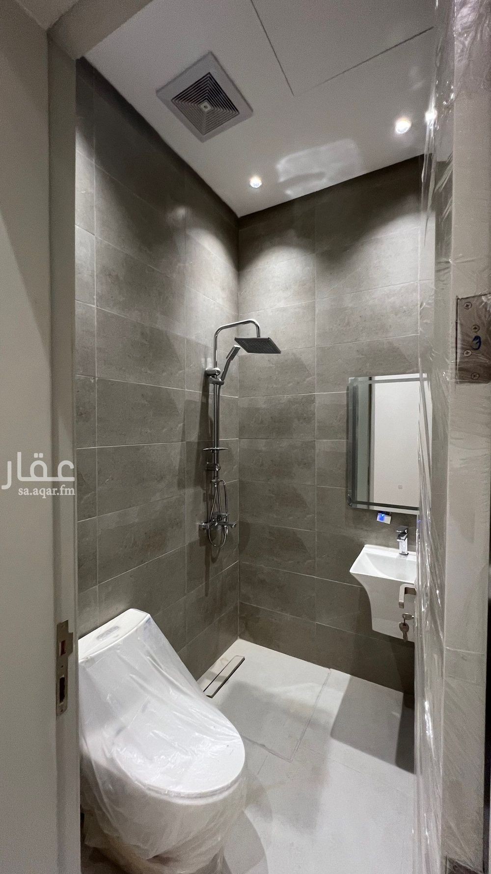 4 bedroom apartment in Riyadh 4