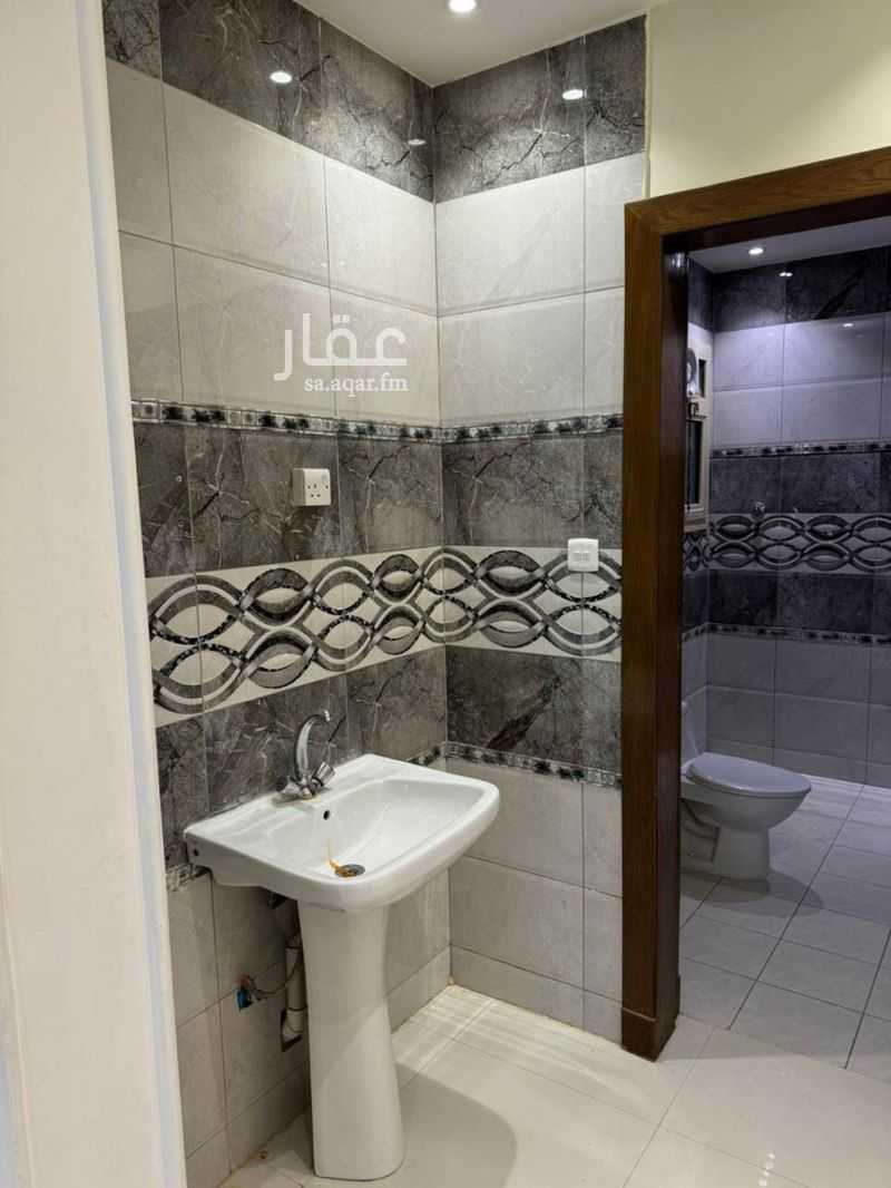 4 bedroom apartment in Al Rawabi, Riyadh 10