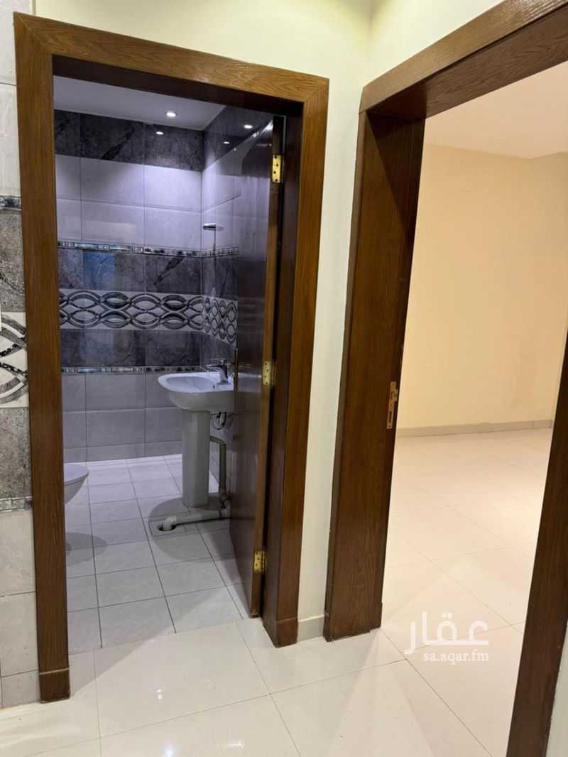 4 bedroom apartment in Al Rawabi, Riyadh 11