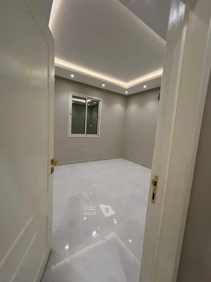 4 bedroom apartment in Qurtubah, Riyadh 3
