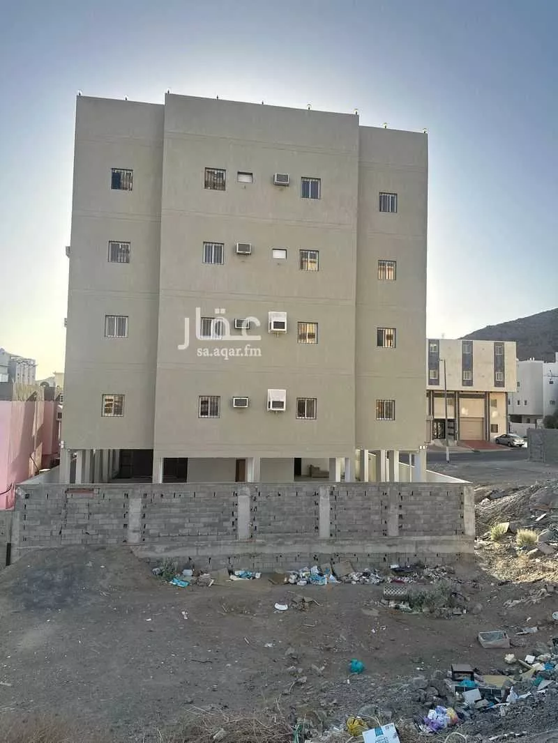 1 bedroom land in Makkah 4