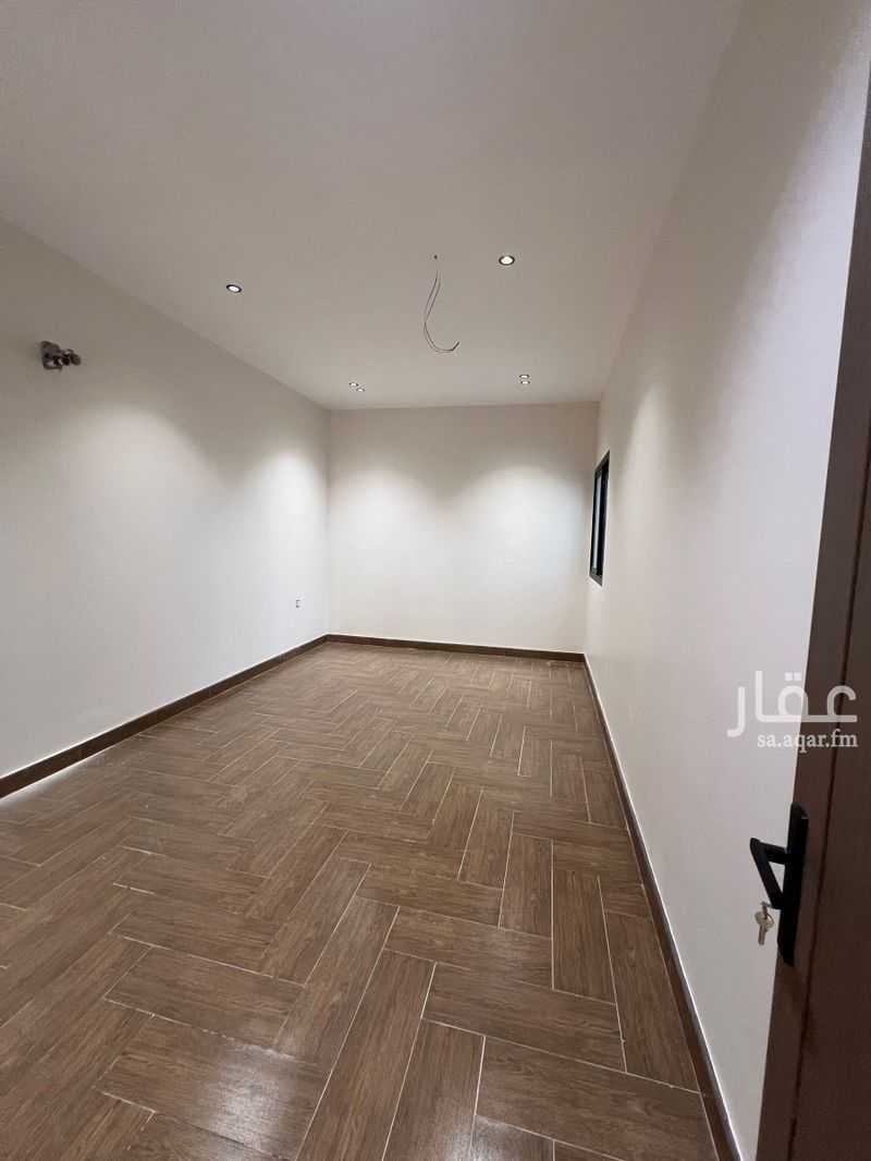 4 bedroom villa in Al Buhairah, Eastern Province 30