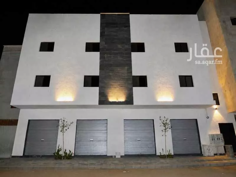 8 bedroom building in Al Mughaysalah, Madinah
