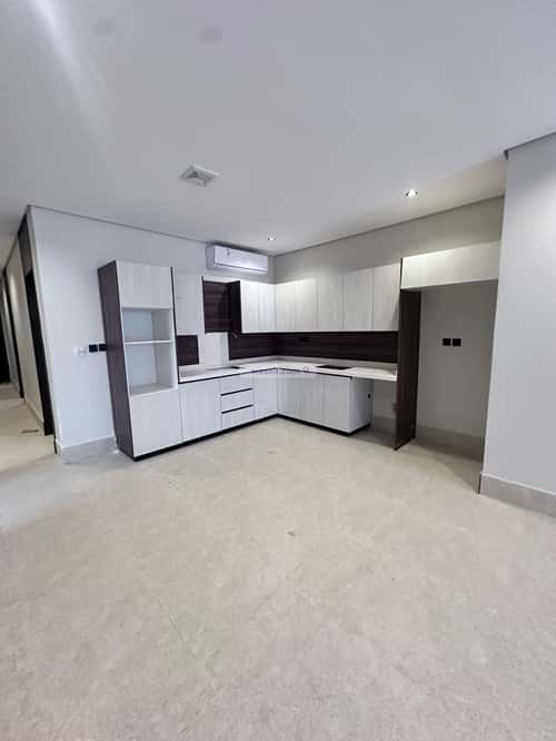 4 bedroom apartment in Al Hamra 3