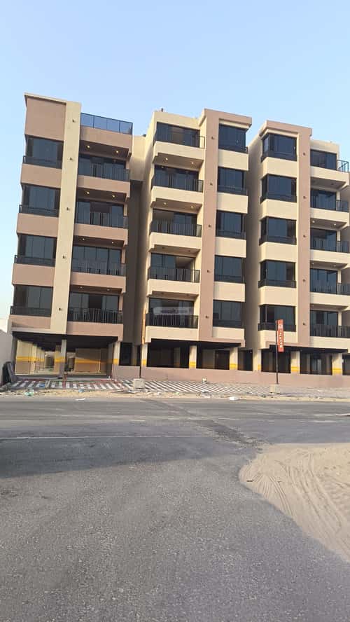 4 bedroom apartment in Al Hamra 4