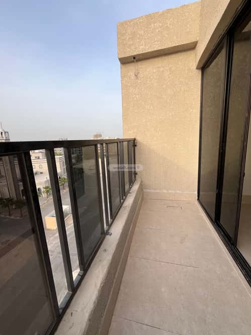5 bedroom apartment in Al Hamra 4