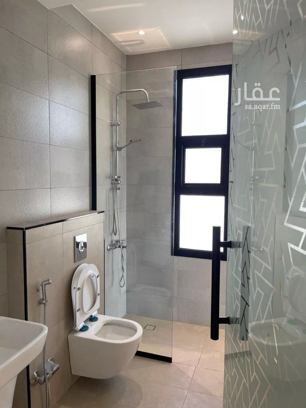3 bedroom apartment in Al Malqa 7