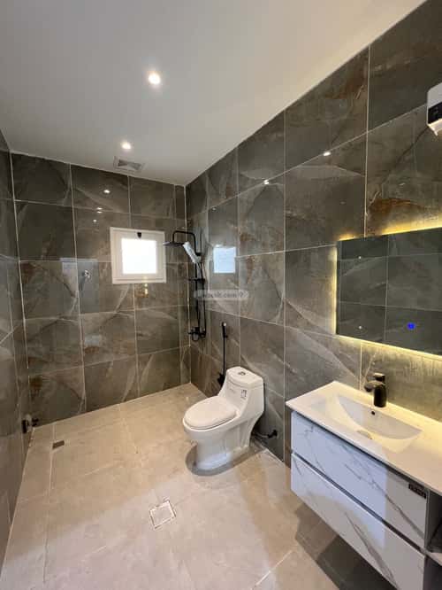 5 bedroom villa in Al Amwaj 5