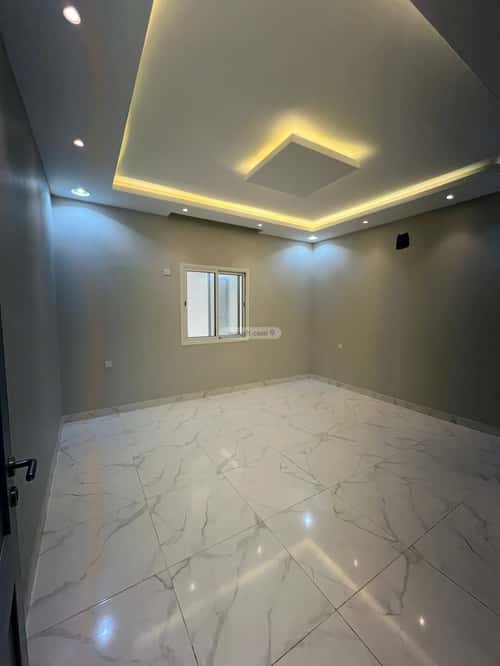 5 bedroom villa in Al Amwaj 9