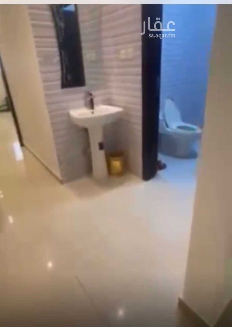 4 bedroom apartment in Riyadh 5