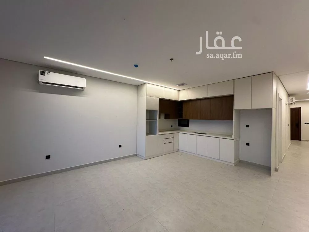 4 bedroom apartment in Al Bahr, Eastern Province 14