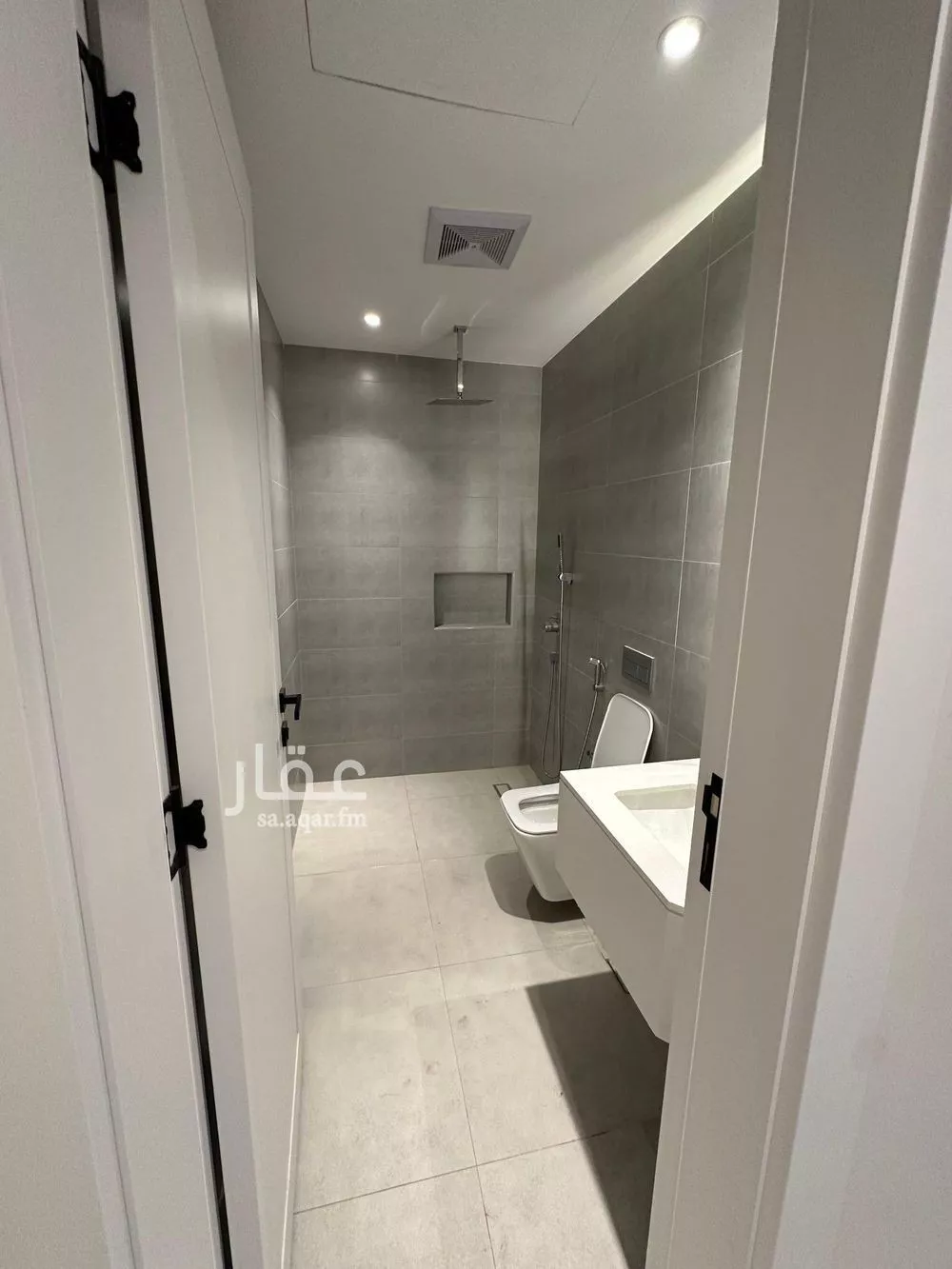 4 bedroom apartment in Al Bahr, Eastern Province 25