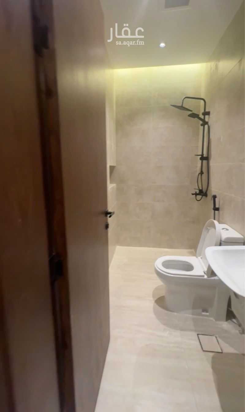 4 bedroom villa in Al Nuzhah, Jeddah 8